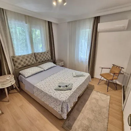 דירה Beachside Duplex With Patio אנטליה