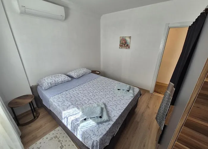 Beachside Duplex With Patio Апартаменты *